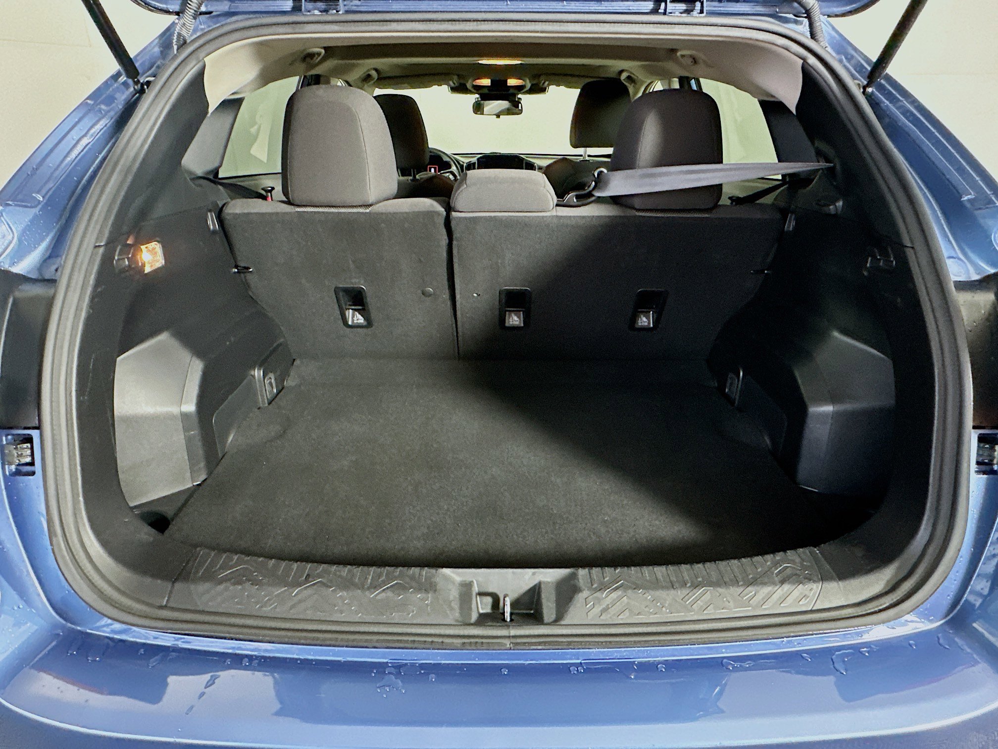 Used 2024 Subaru Crosstrek 2.0i Premium image 27