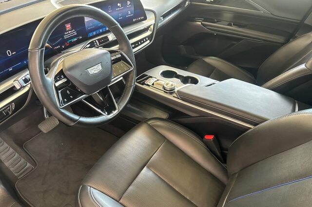 Certified 2024 Cadillac Lyriq Sport w/ LPO, Floor Liner Package AWD/4WD image 10