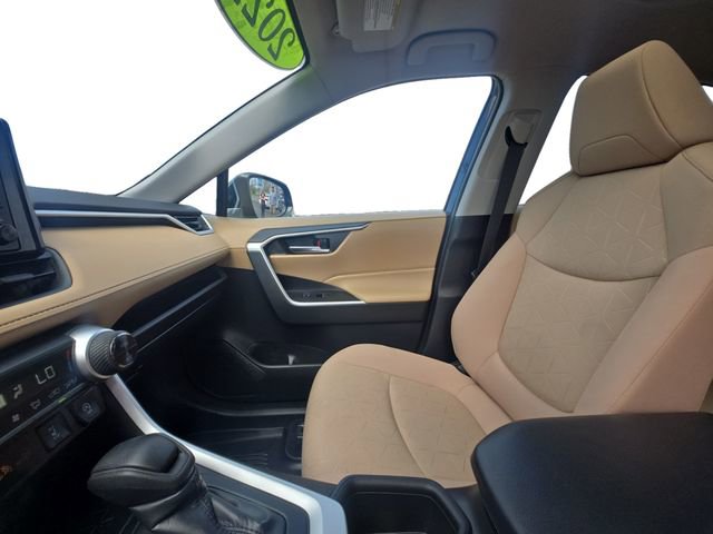 Certified 2022 Toyota RAV4 XLE w/ Convenience Package image 11