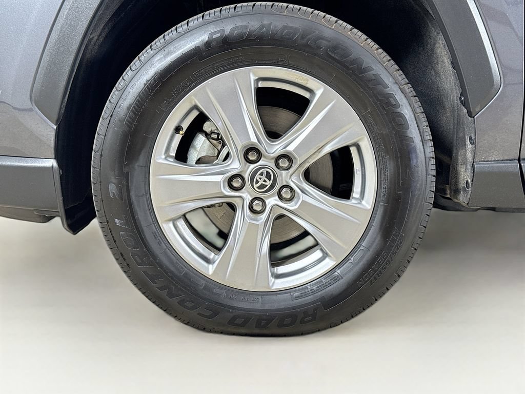 Certified 2024 Toyota RAV4 XLE w/ Convenience Package AWD/4WD image 26