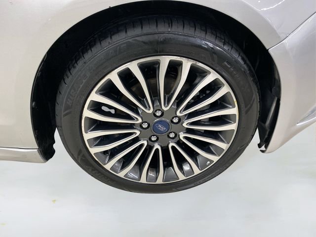 Used 2018 Ford Fusion Titanium image 15