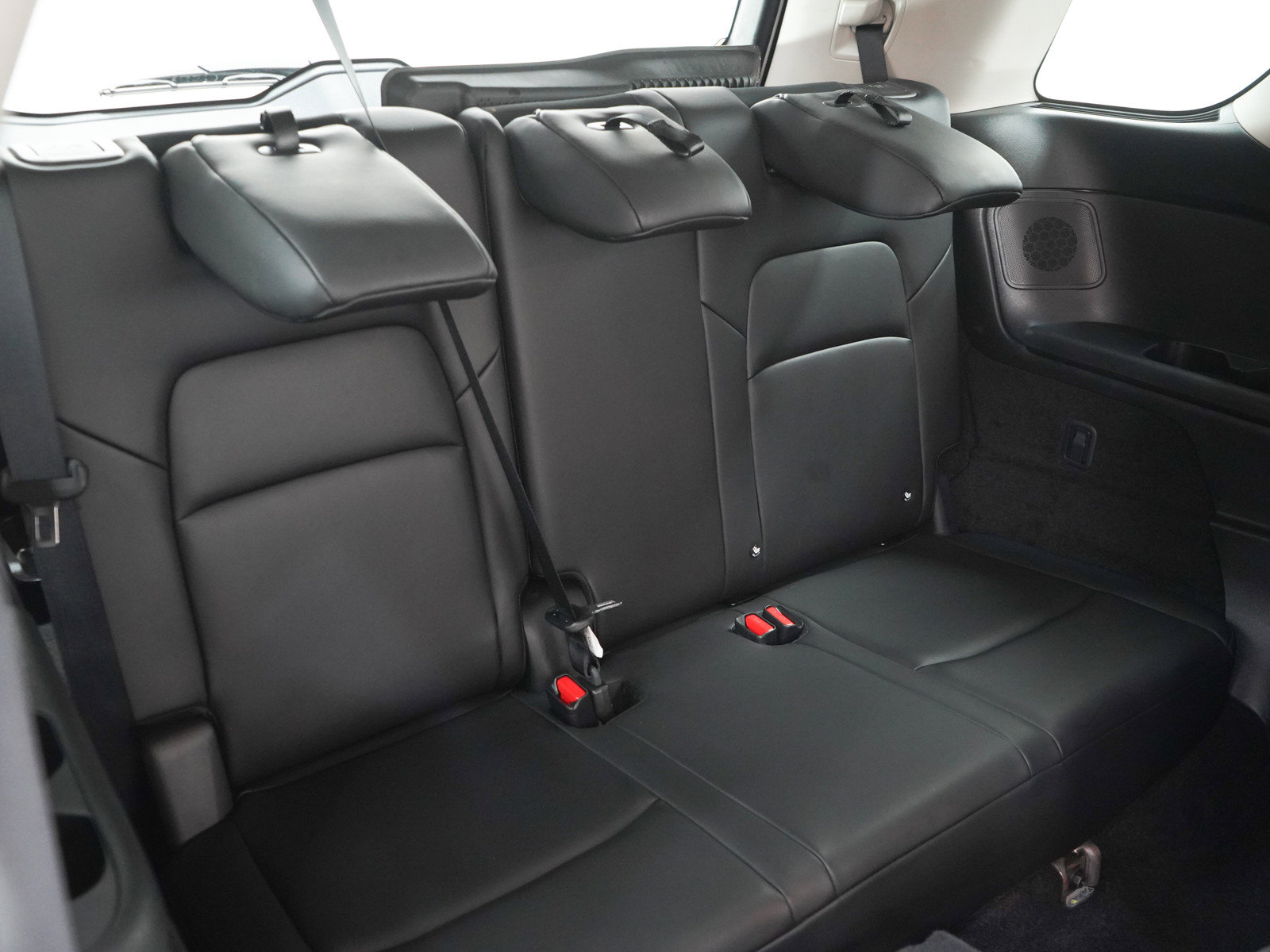 Used 2024 Nissan Pathfinder Platinum AWD/4WD image 13