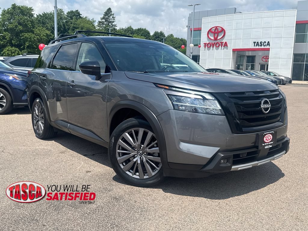 Used 2023 Nissan Pathfinder SL w/ SL Premium Package AWD/4WD image 1