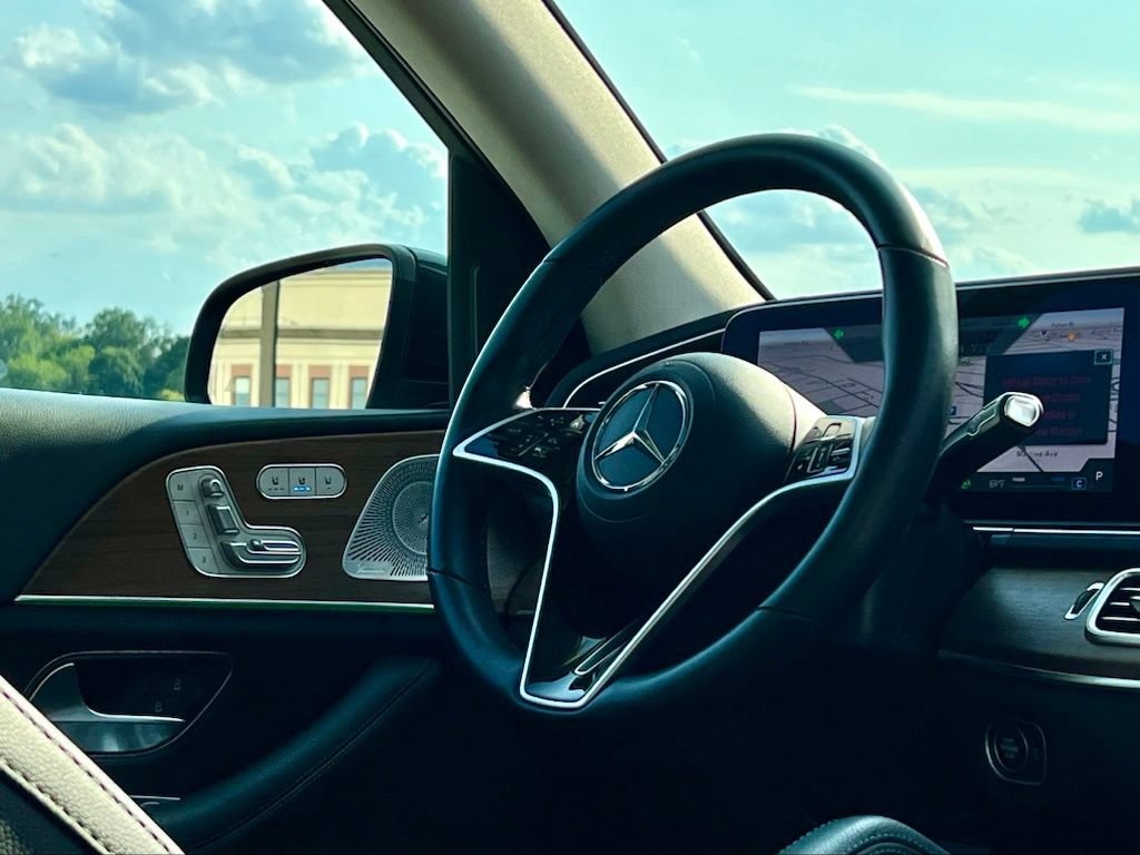 Certified 2025 Mercedes-Benz GLS 450 4MATIC image 19