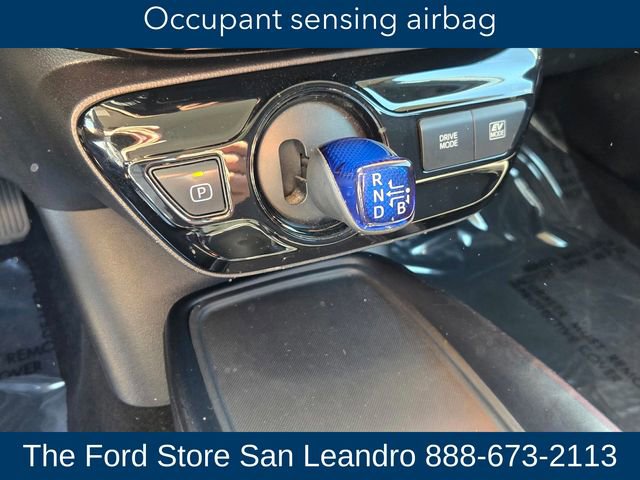 Used 2020 Toyota Prius LE AWD/4WD image 19