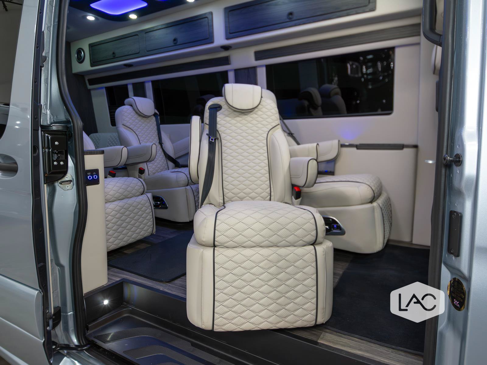 Used 2026 Mercedes-Benz Sprinter 3500 image 30