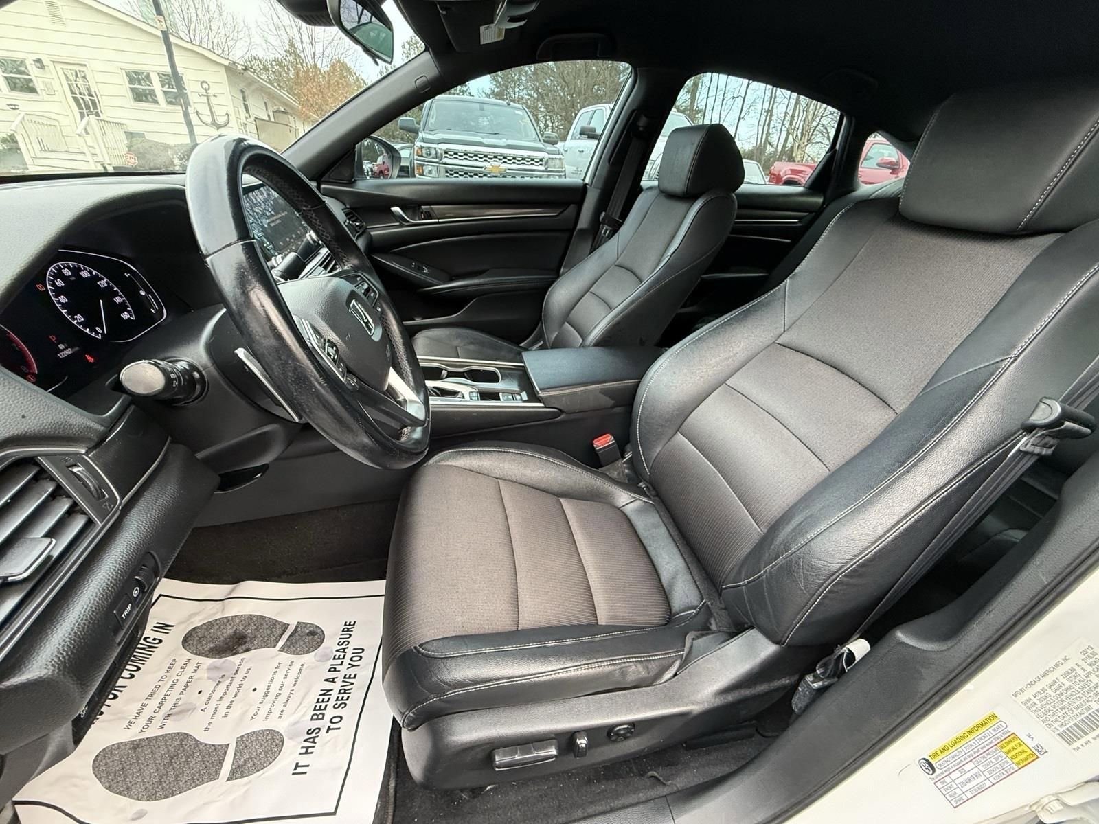 Used 2019 Honda Accord Sport image 18