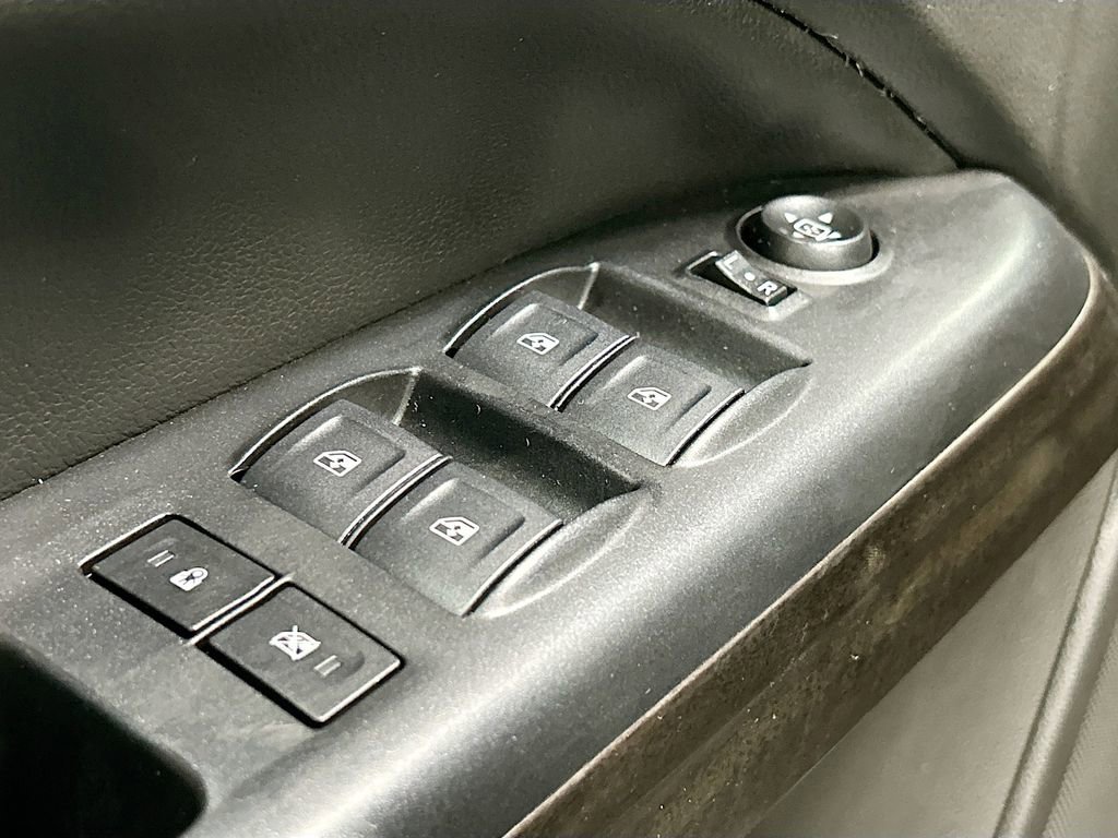 Used 2020 GMC Canyon SLE w/ Driver Alert Package image 17