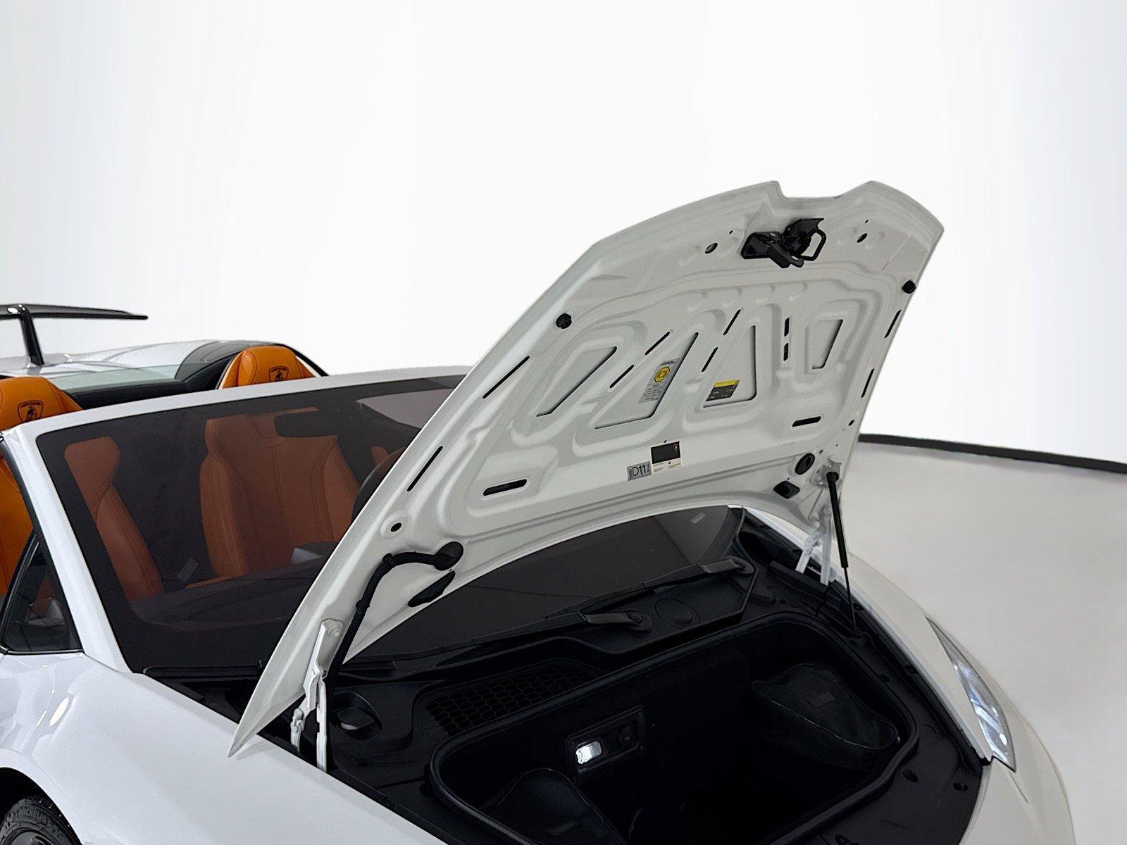 Used 2019 Lamborghini Huracan LP 580-2 RWD image 31