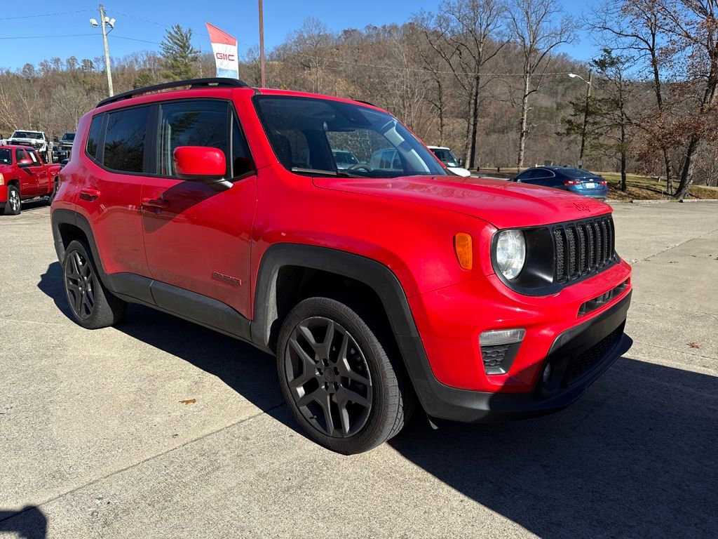 Used 2022 Jeep Renegade Latitude AWD/4WD image 3