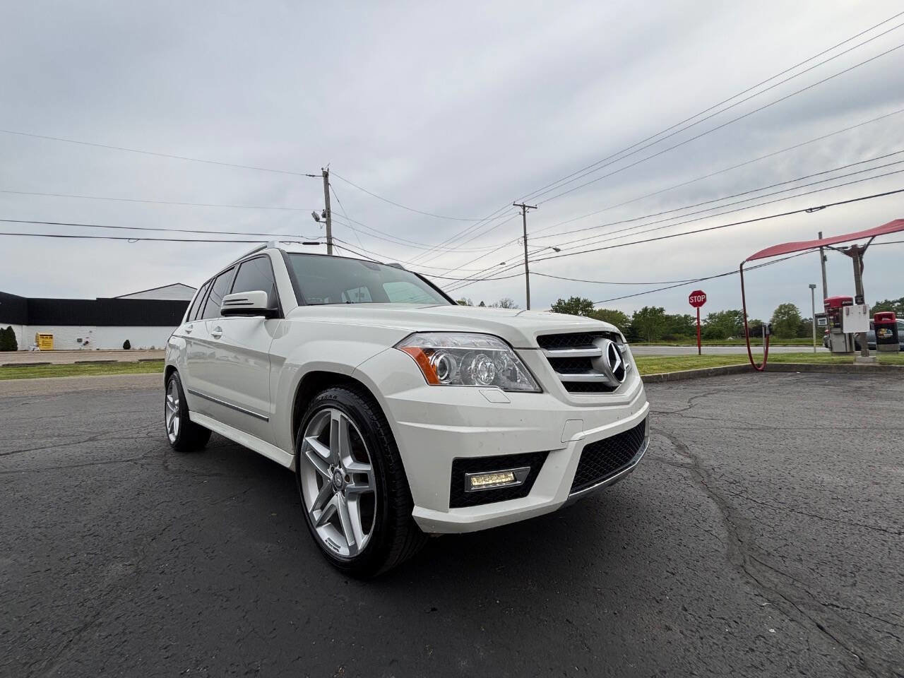 Used 2011 Mercedes-Benz GLK 350 4MATIC image 6