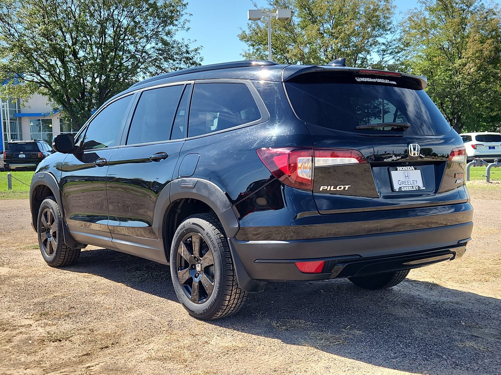 Used 2022 Honda Pilot TrailSport image 3