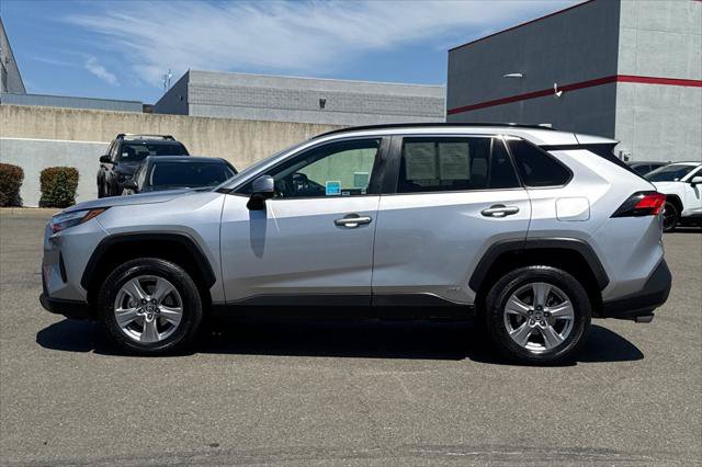 Certified 2023 Toyota RAV4 LE AWD/4WD image 9