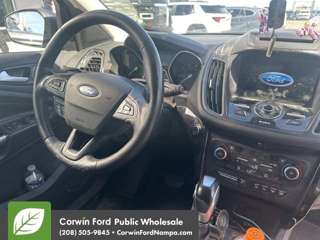 Used 2018 Ford Escape Titanium image 11