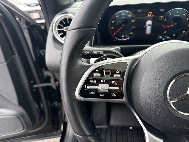 Used 2022 Mercedes-Benz GLB 250 image 20