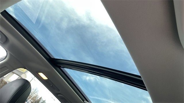 Used 2024 Subaru Ascent Limited w/ Technology Package image 22