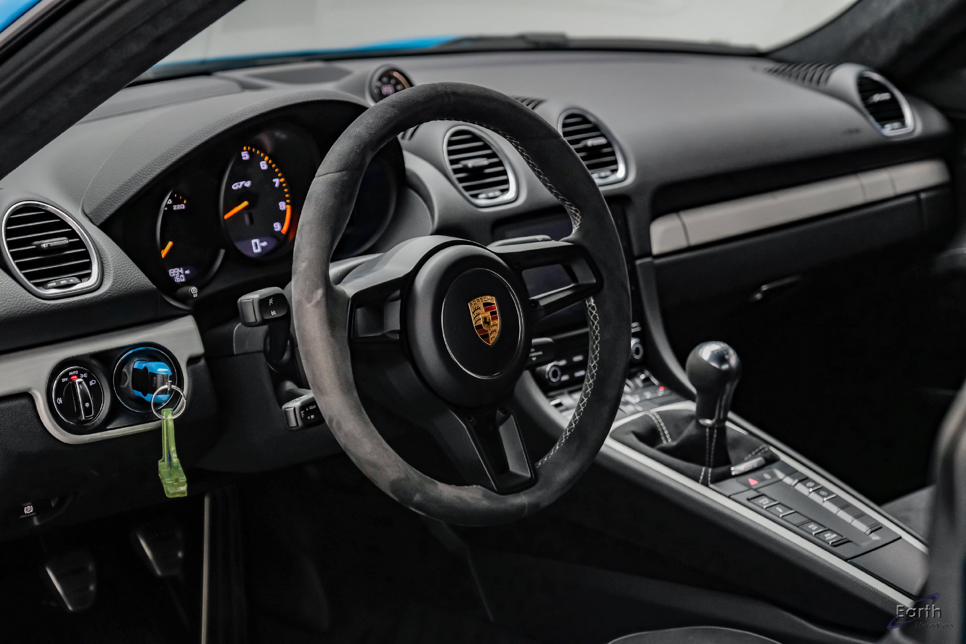 Used 2020 Porsche 718 Cayman GT4 RWD image 48