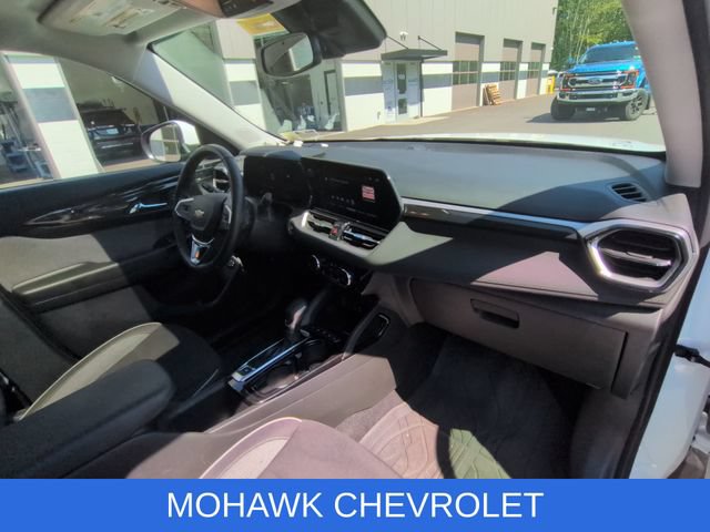 Certified 2024 Chevrolet TrailBlazer LT w/ Convenience Package AWD/4WD image 29