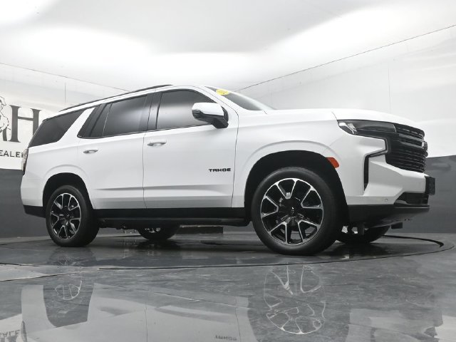 Used 2023 Chevrolet Tahoe RST w/ Luxury Package AWD/4WD image 2
