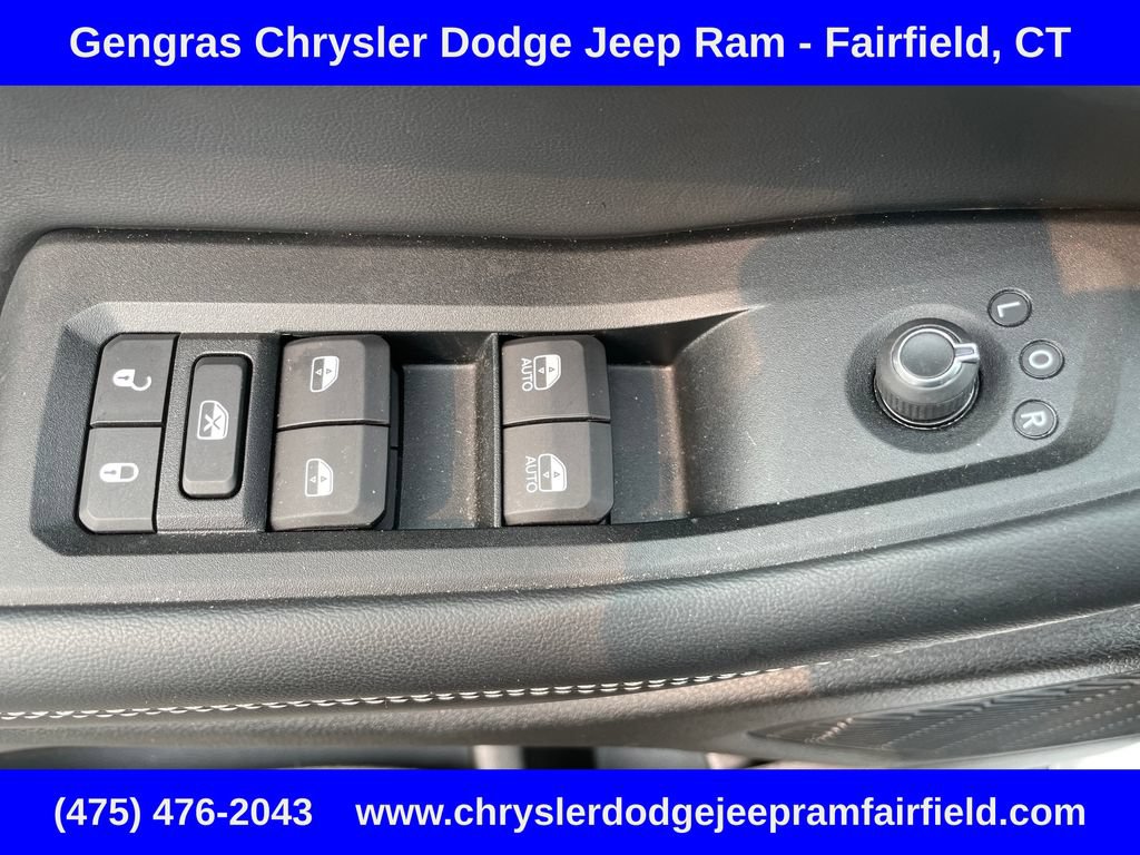 Certified 2023 Jeep Grand Cherokee Laredo X AWD/4WD image 42