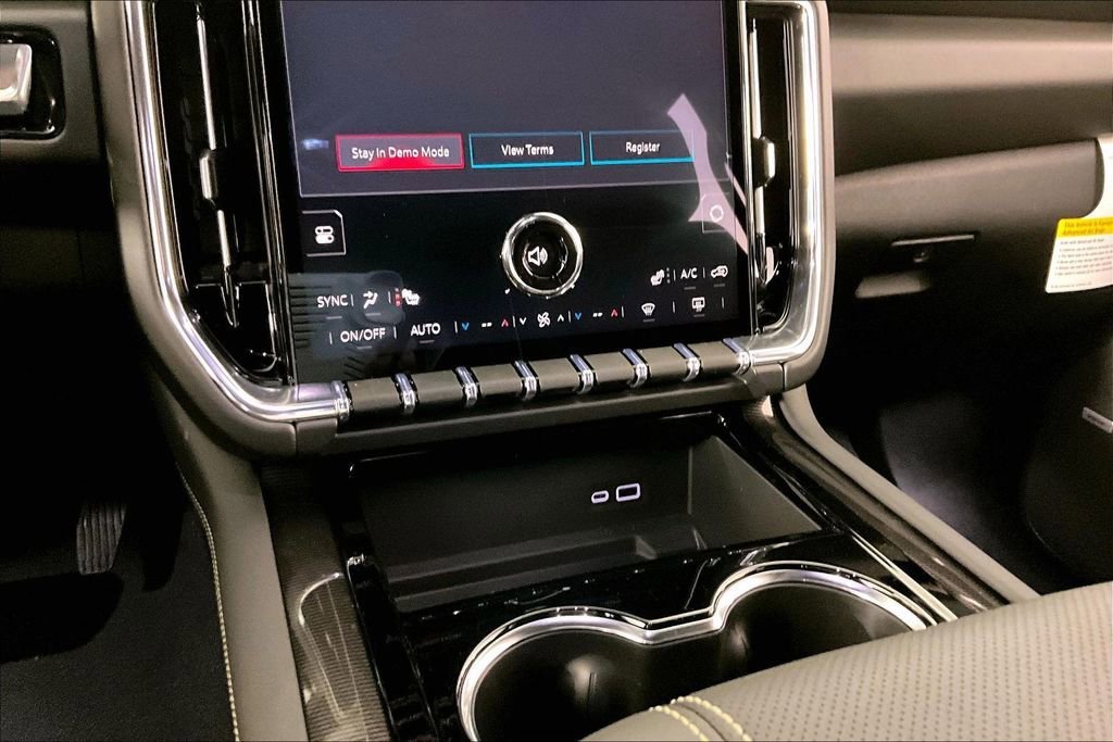 New 2026 GMC Yukon XL Elevation image 7