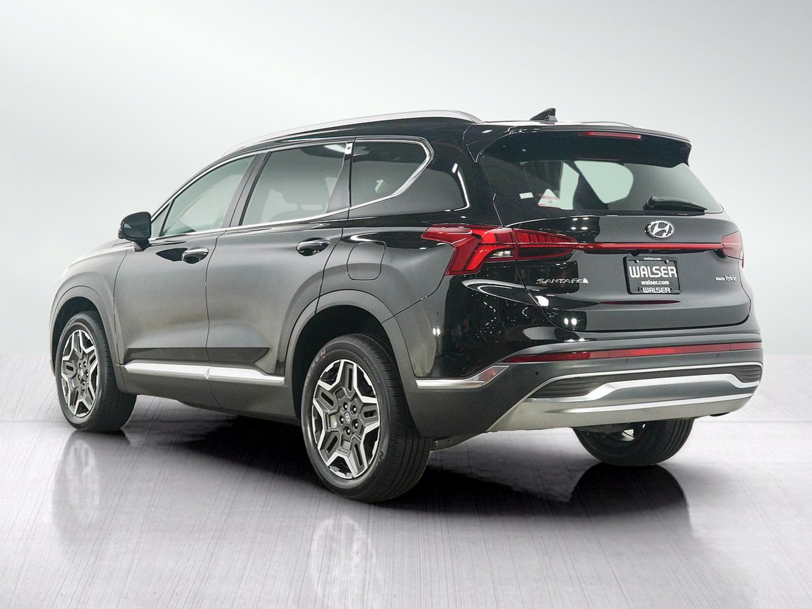 Used 2023 Hyundai Santa Fe SEL Premium AWD/4WD image 3