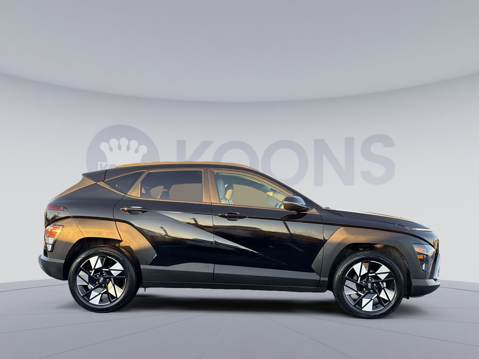 Certified 2025 Hyundai Kona SEL image 8