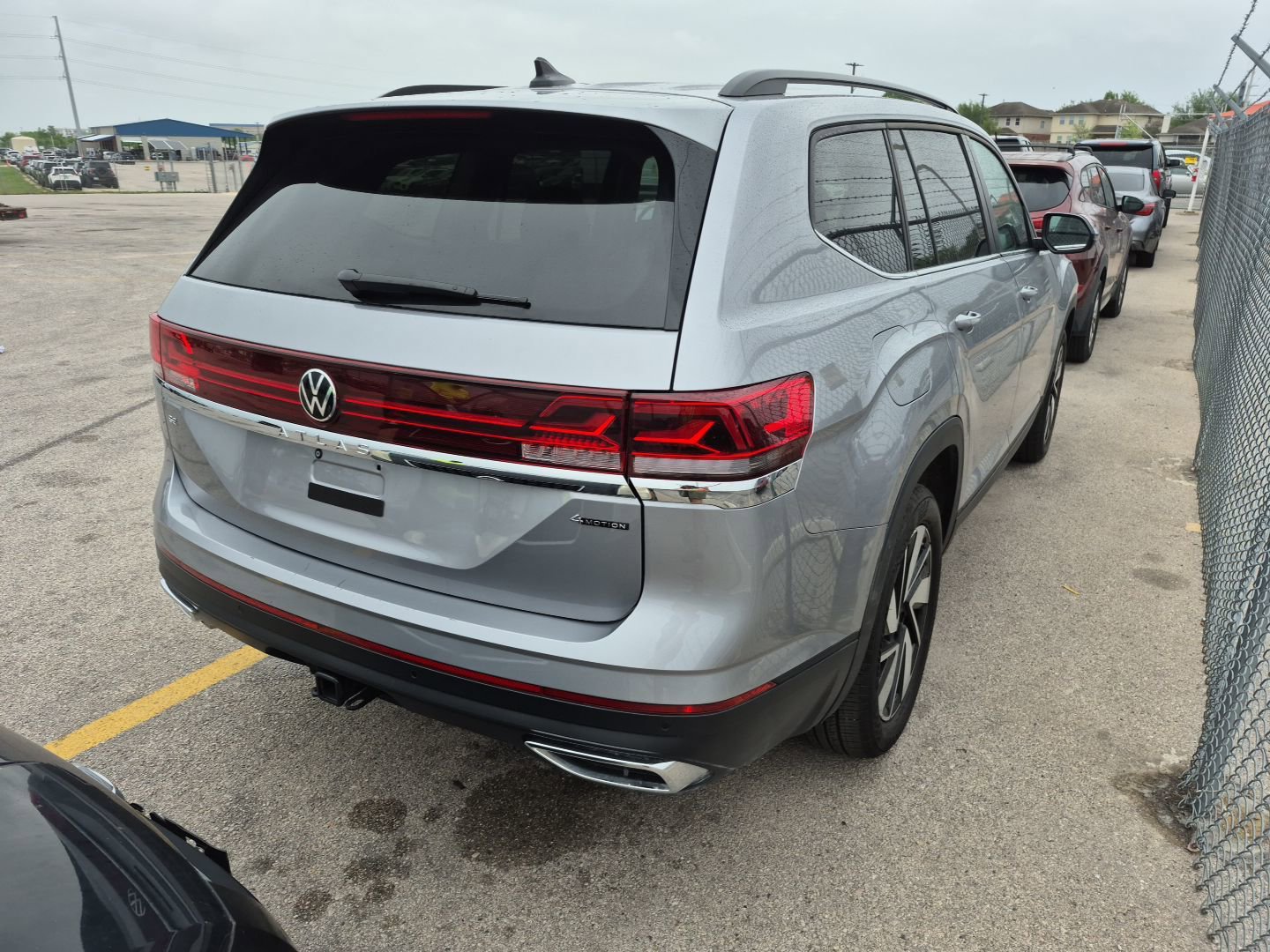 Used 2026 Volkswagen Atlas SE AWD/4WD image 8