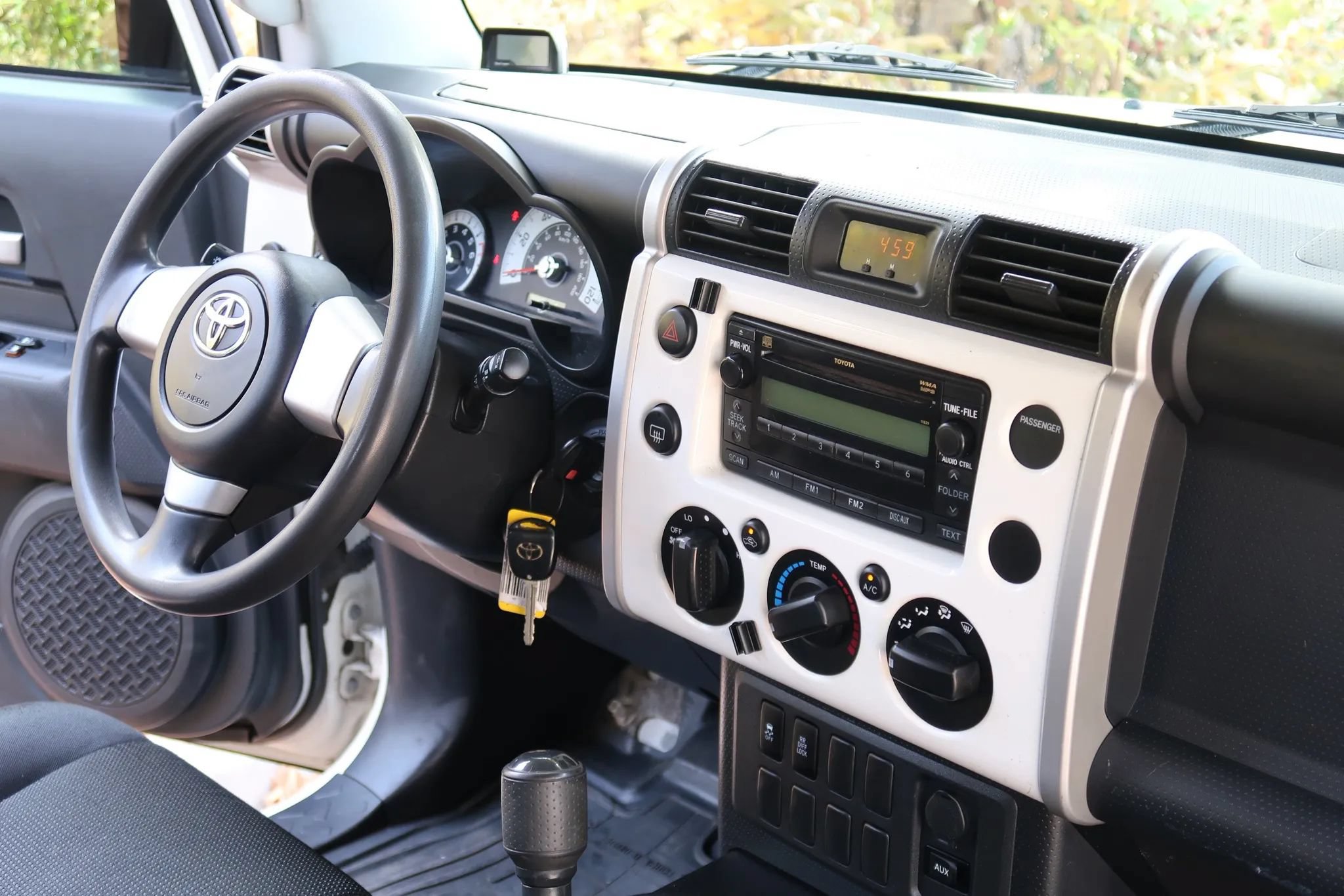Used 2009 Toyota FJ Cruiser 2WD w/ TRD Sport Pkg image 34
