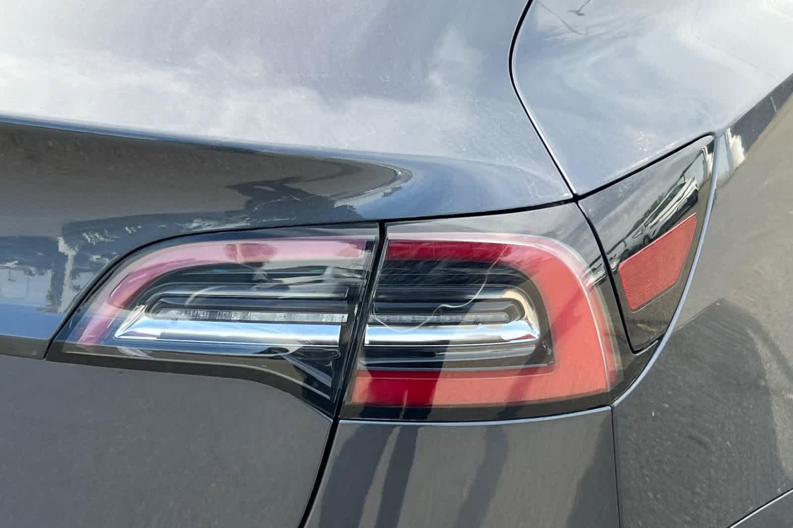 Used 2019 Tesla Model 3 Standard Range image 18