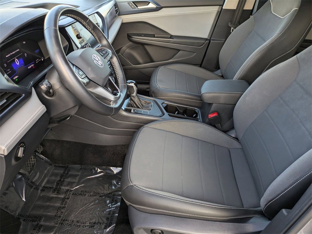 Used 2024 Volkswagen Taos SE image 23