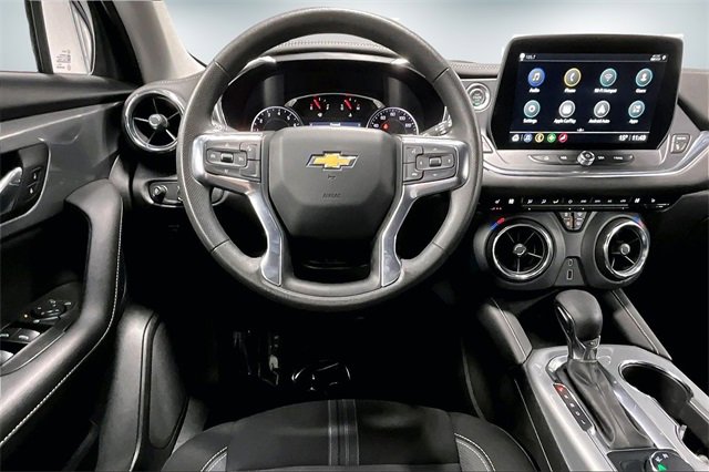 Used 2025 Chevrolet Blazer LT image 9