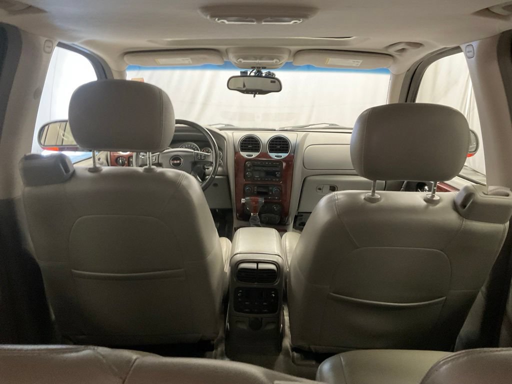 Used 2005 GMC Envoy SLT AWD/4WD image 9