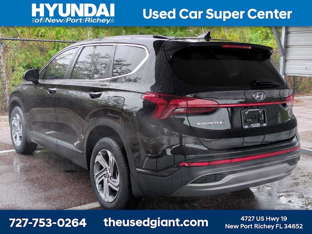 Certified 2023 Hyundai Santa Fe SE FWD image 3
