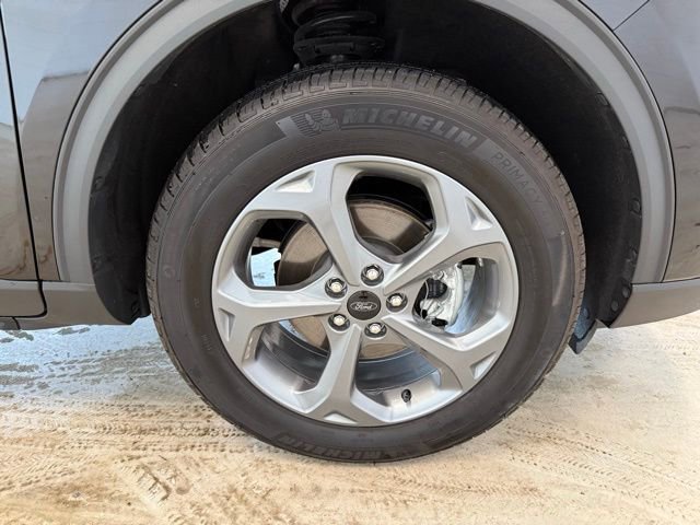 Used 2025 Ford Escape ST-Line w/ Tech Pack #1 AWD/4WD image 32