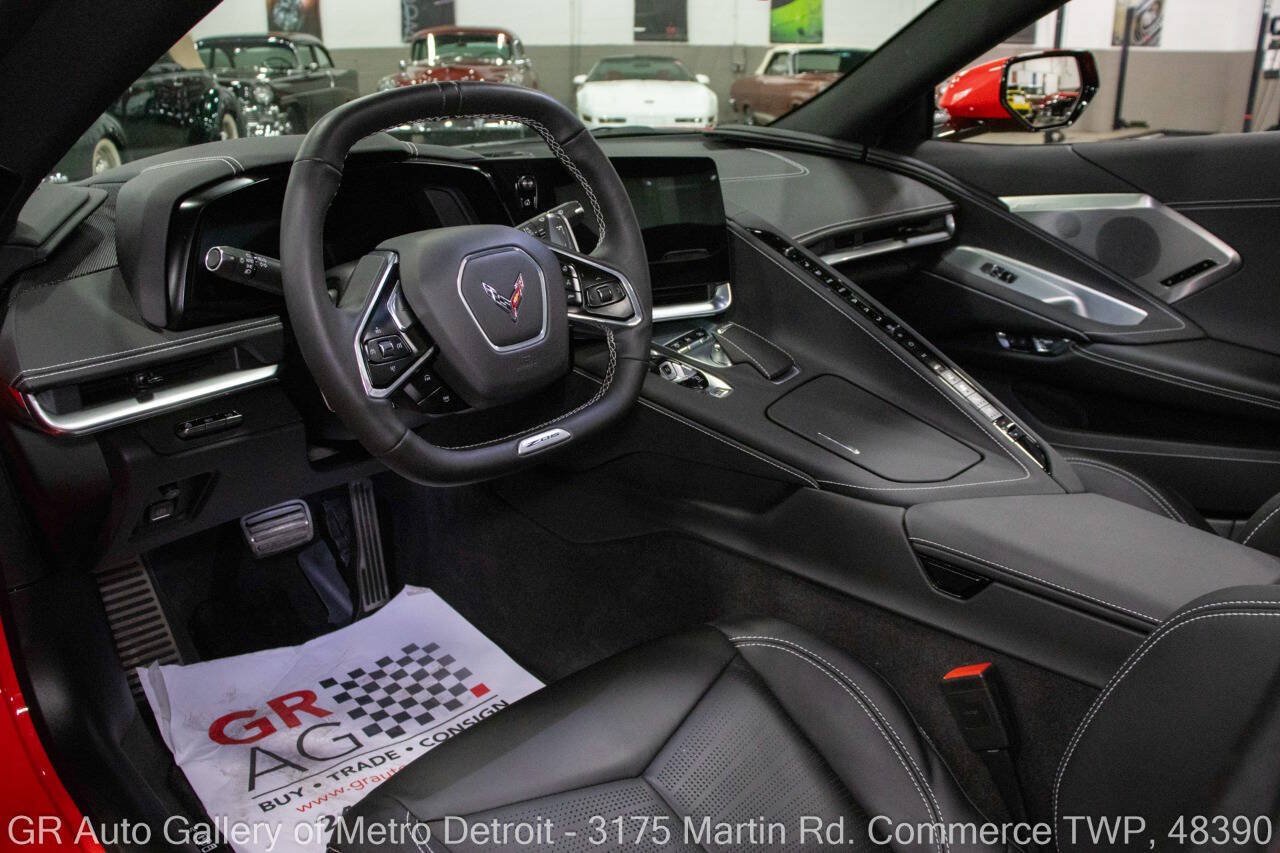 Used 2023 Chevrolet Corvette Z06 w/ Z07 Performance Package RWD image 17