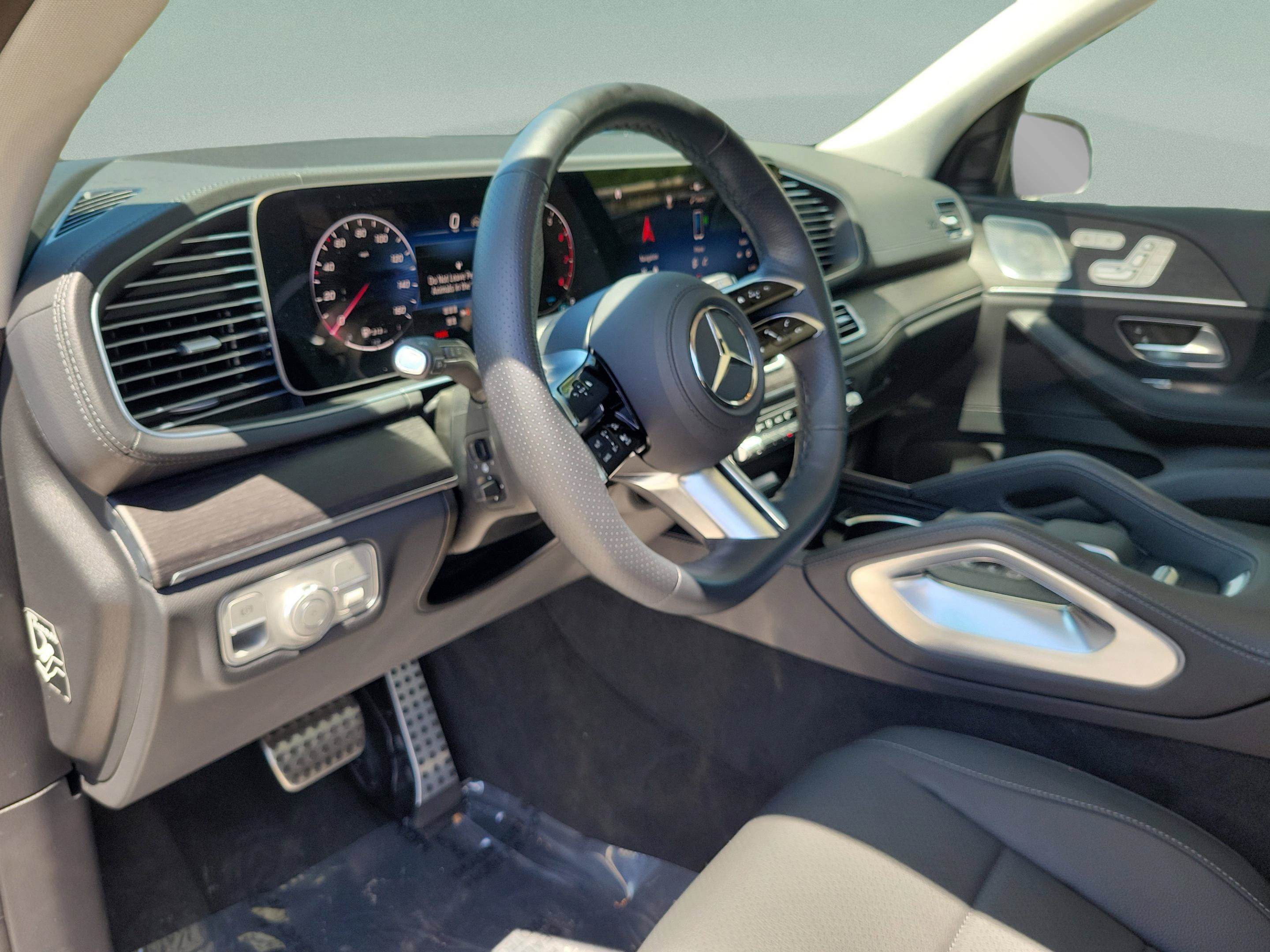 Certified 2026 Mercedes-Benz GLS 450 4MATIC image 15