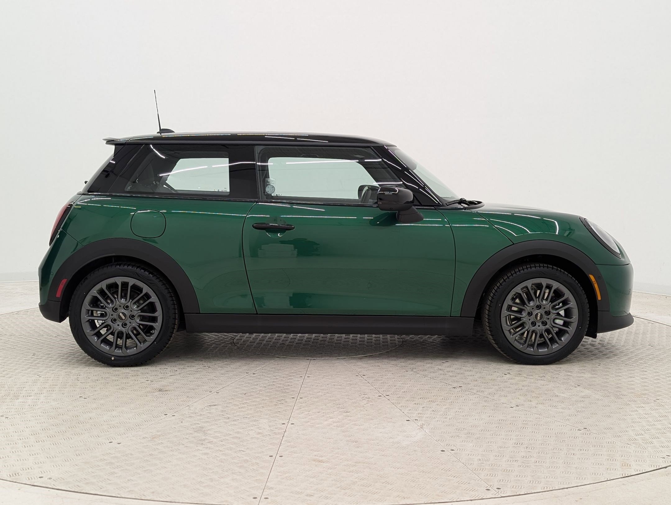 New 2026 MINI Cooper S image 8