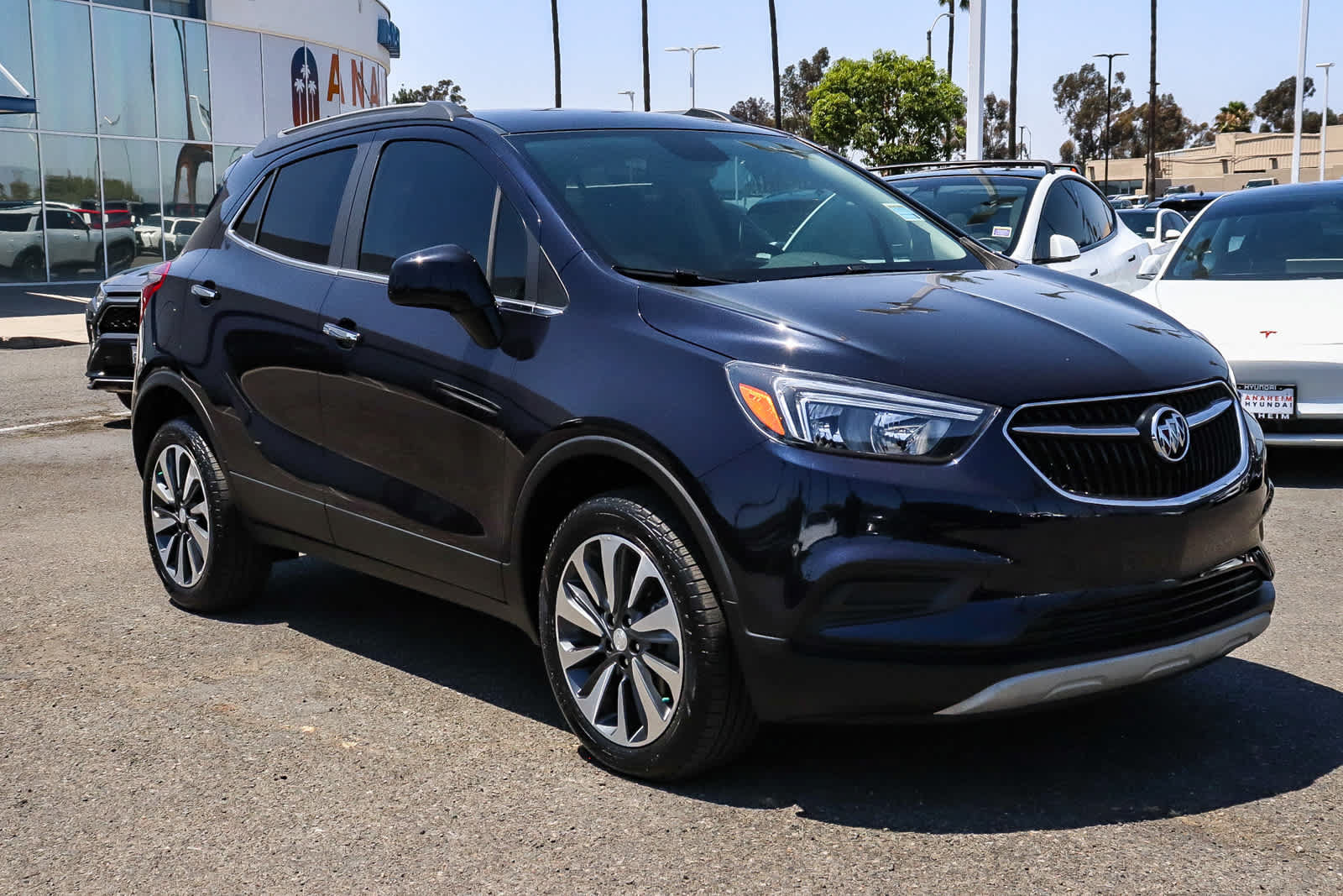 Used 2021 Buick Encore Preferred AWD/4WD image 3