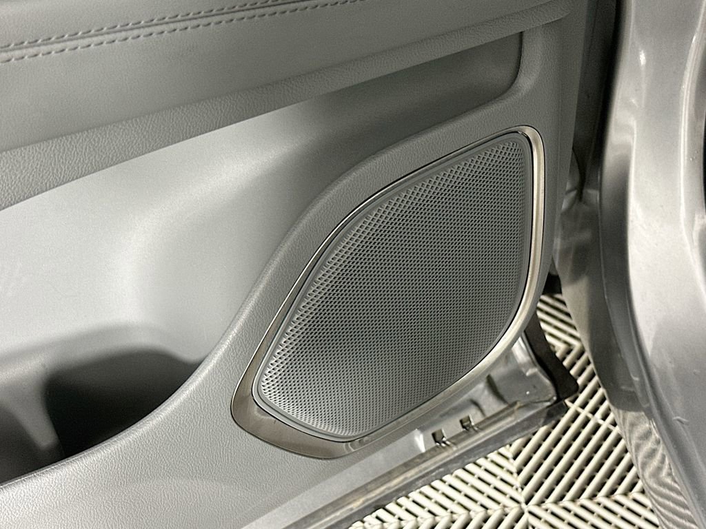 Used 2022 Lincoln Nautilus Reserve image 25