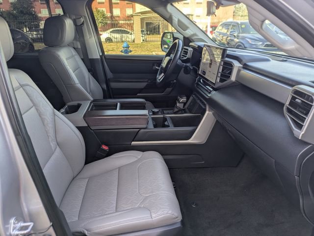 Used 2024 Toyota Tundra Limited image 31