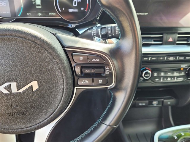 Used 2022 Kia Niro EX Premium image 21