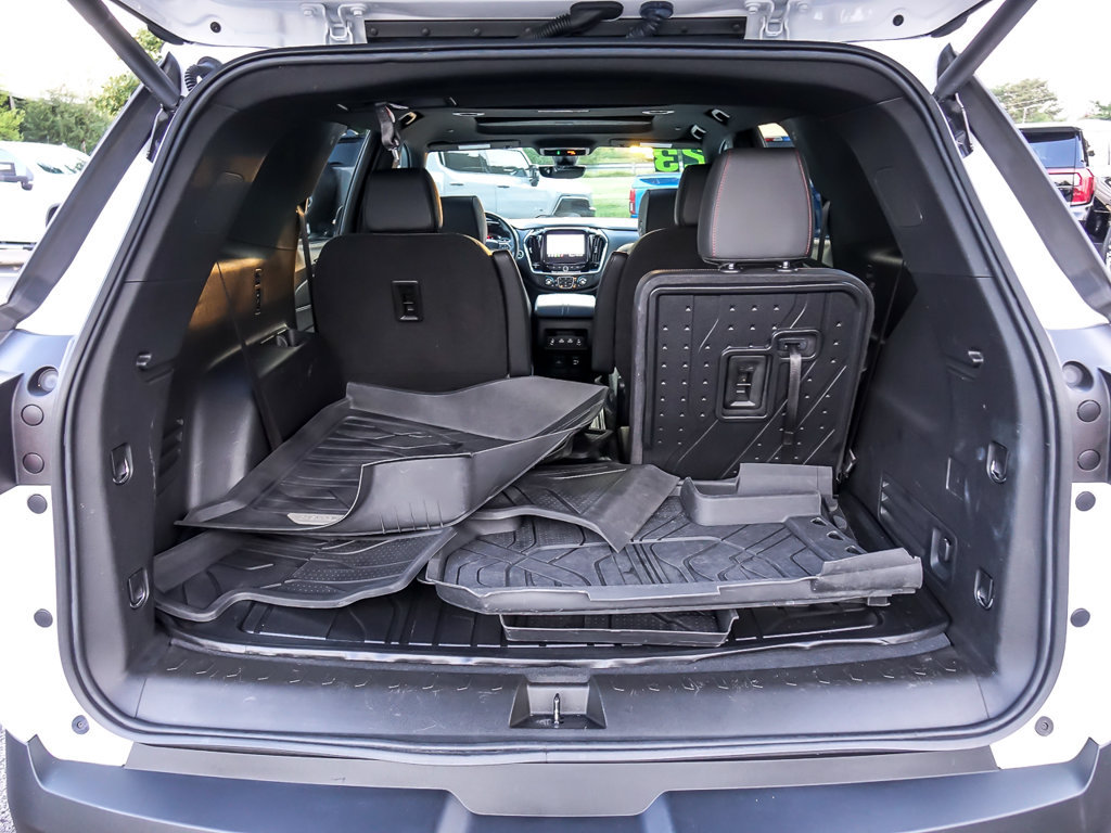 Used 2023 Chevrolet Traverse RS w/ LPO, Floor Liner Package AWD/4WD image 31