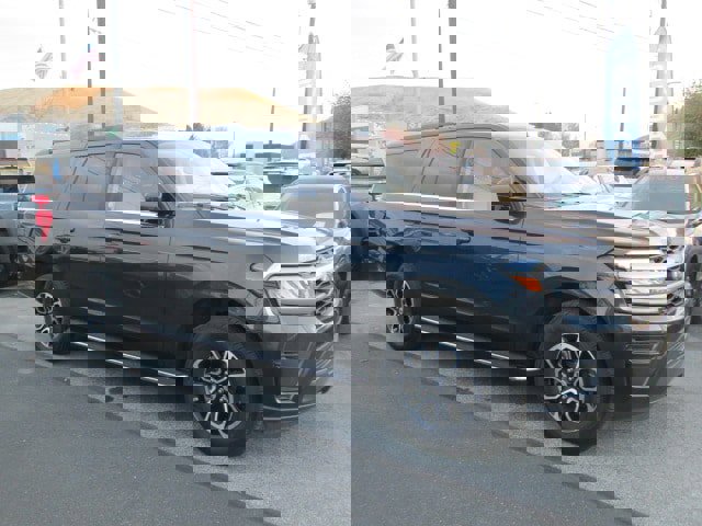 Used 2023 Ford Expedition Max XLT image 1