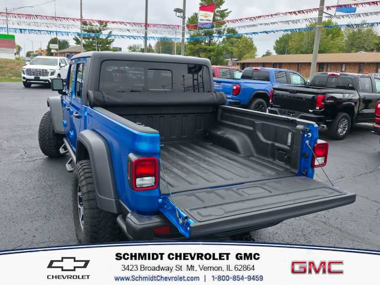 Used 2020 Jeep Gladiator Rubicon w/ Trailer Tow Package image 9