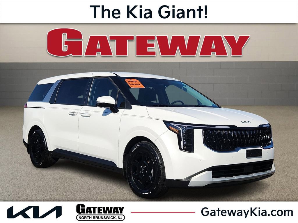 Certified 2025 Kia Carnival LX