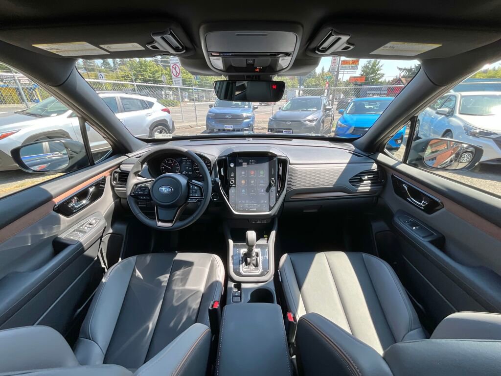 Used 2025 Subaru Forester Sport image 15