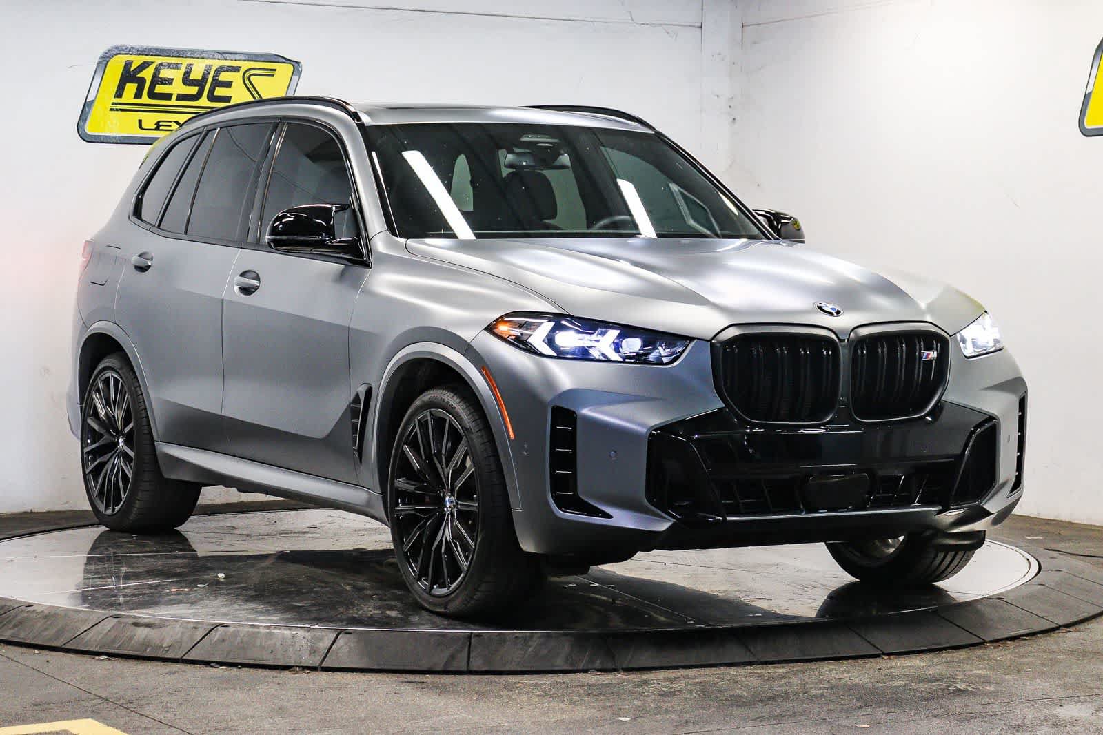 Used 2026 BMW X5 M60i w/ Parking Assistance Package AWD/4WD image 2