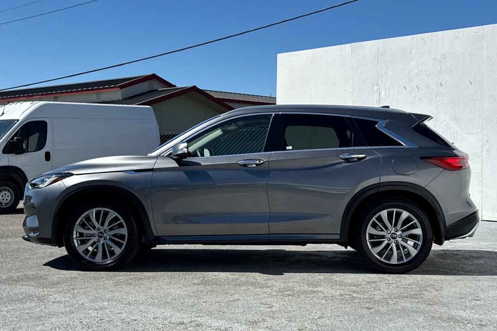 Used 2023 INFINITI QX50 Luxe AWD/4WD image 6