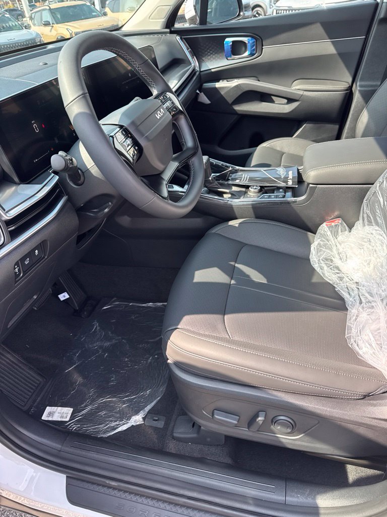 New 2026 Kia Sorento EX AWD/4WD image 9